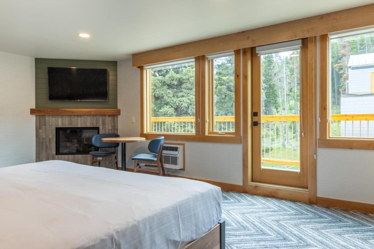 Hotel Canoe And Suites Banff Extérieur photo